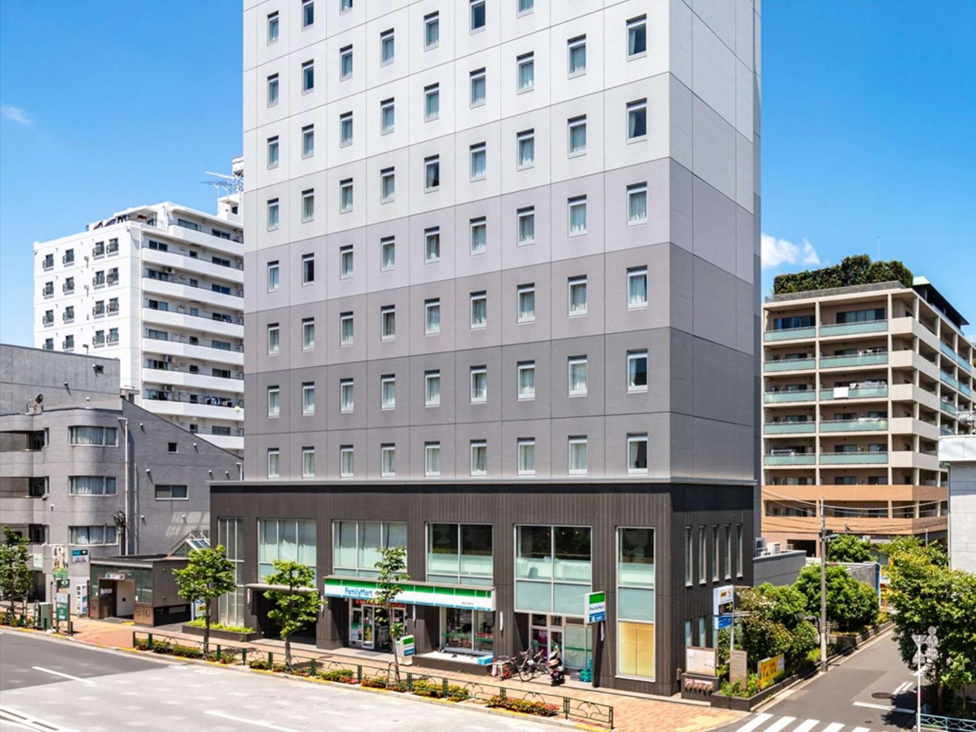 โรงแรมคอมฟอร์ท คิโยสุมิ ชิราคาวะ 3*
